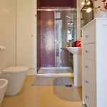 Апартаменты Charming Loft Historic Center & Charming Design - Historic Center Walk Everywhere Порту