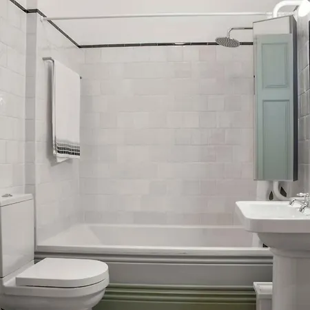 Charming Loft Historic Center & Charming Design - Historic Center Walk Everywhere 아파트 포르투